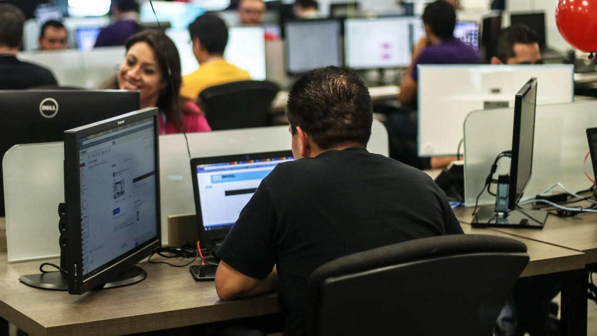 Oficina-Oficinistas-Telemarketing-Godinez (6)